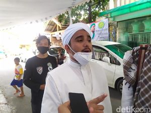Menantu Habib Rizieq Resmi Bebas, Begini Kondisinya