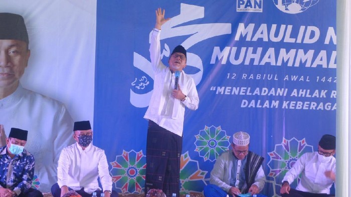 PAN Dukung RUU Larangan Minuman Beralkohol Wakil Ketua MPR Zulkifli Hasan menegaskan dukungannya terhadap RUU larangan dan pengawasan ketat terhadap peredaran Minuman Beralkohol.