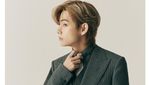 V BTS yang Bikin Netizen Terpesona, Merem Aja Ganteng