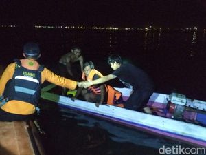 Longboat Bawa 4 Pemancing Terbalik di Kolaka,