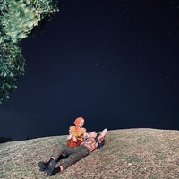 Aku berdoa semoga kamu panjang umur , biar nanti bisa menua bersama aku... sehat sehat terus ya kamu.. dan yang pasti bahagia selalu yaaa , suami ku yang baik dan insya Allah sholeh selalu.. Aamiin Ya Allah, tambahnya. Foto: Instagram