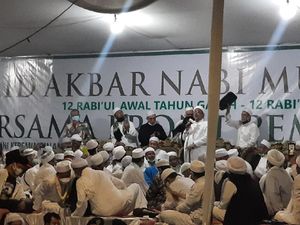 Polisi Periksa 4 Saksi Soal Acara Pernikahan Habib Rizieq