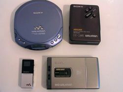 Gadget dan Teknologi Jadul yang Bikin Bingung Generasi Muda