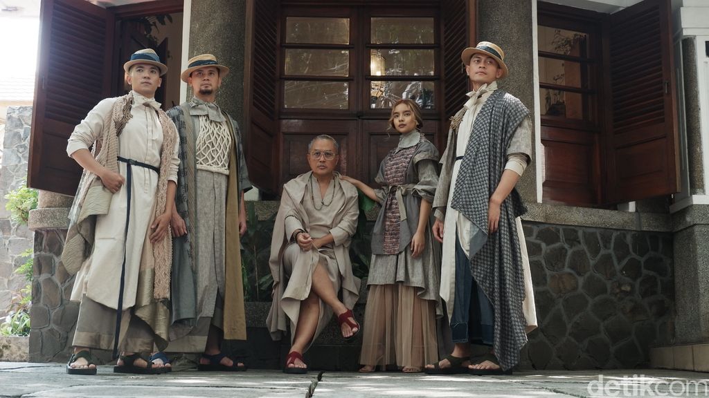 Uniknya Peragaan Busana Tempo Doeloe di Bangunan Heritage Bandung