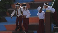 Meski status Siaga Gunung Merapi, sebagian murid sekolah tersebut masuk sekolah untuk mengatur dan mengumpulkan tugas karena sebagian besar siswa tidak memiliki gawai atau alat pendukung komunikasi untuk bersekolah secara daring.