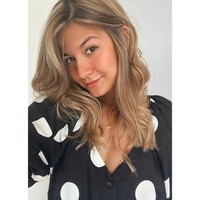 Tak diketahui pasti sejak kapan pasangan sejoli ini berpacaran. Namun, jejak romansa mereka bisa terlihat di beberapa masing-masing Instagram sejak 2018. (Foto: Instagram/@alejandralopezgarro)