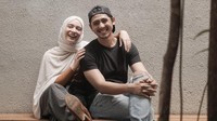 Meski foto mesra mereka tidak terlihat, tapi Arya Saloka dan Putri Anne didoakan yang terbaik oleh penggemarnya. Foto: Instagram @arya.saloka