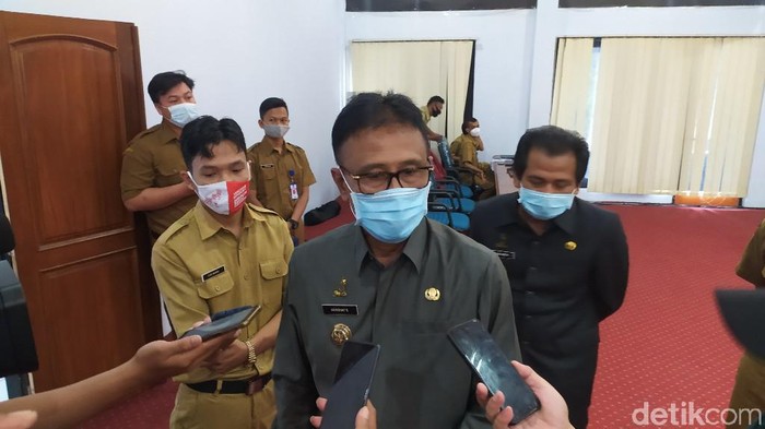 Bupati Ciamis Herdiat Sunarya