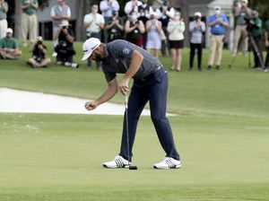 Patahkan Rekor Tiger Woods, Dustin Johnson Juara The Masters 2020