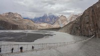 Menurut catatan sejarah, Gunung Everest berhasil didaki pertama kalipada tahun 1953. Puncak tertinggi kedua di dunia, K2, diperiksa setahun kemudian pada tahun 1954. (Foto: iStock)