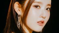 Vokalis utama STAYC bernama Sieun (Park Si Eun) kelahiran 1 Agustus 2001. Sebelum debut sebagai member STAYC, dia pernah tampil di berbagai acara televisi. (Foto: dok. High Up Entertainment)  