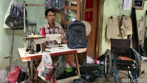 Kisah Penyandang Disabilitas Perajin Tas Bertahan di Tengah Pandemi