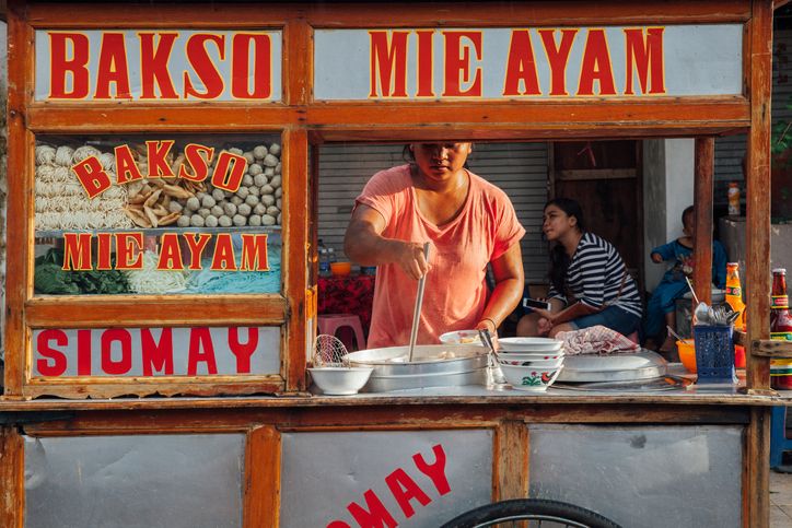 Dari Masa Kolonial, Warisan Betawi hingga Makanan Kekinian Ada di Depok