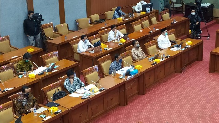 Mendikbud Nadiem Makarim raker dengan Komisi X DPR