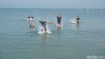 Potret Serunya Berkeliling Pantai Glagah Wangi