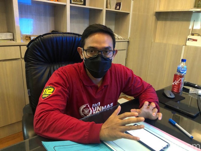 Wali Kota Surabaya Tri Rismaharini mengeluarkan Surat Edaran (SE) Nomor 360/10127/436.8.4/2020. Ia meminta warga meningkatkan kesiapsiagaan terhadap bencana di musim hujan.