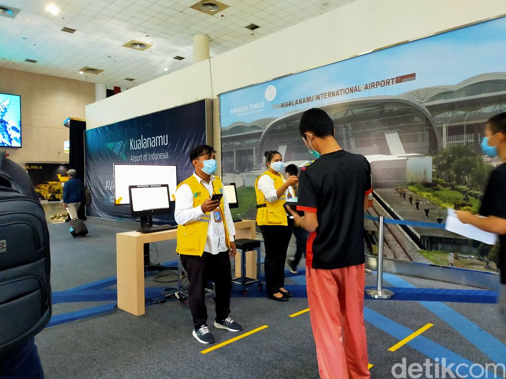 penerbangan ke medan
