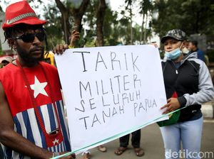 Potret Aksi Mahasiswa di Kawasan Patung Kuda
