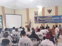 5.184 Pengawas TPS Pilwali Surabaya Dilantik