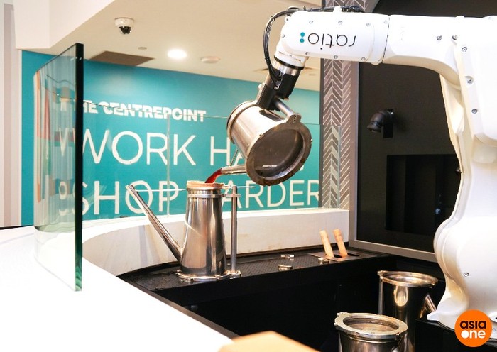robot pembuat kopi Robot Kopi Canggih