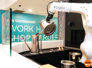 Canggih! Kopi Buatan Robot Ini Rasanya Persis Buatan Kopitiam