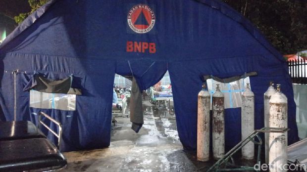 RS Kardinah Kota Tegal buka tenda untuk screening COVID-19