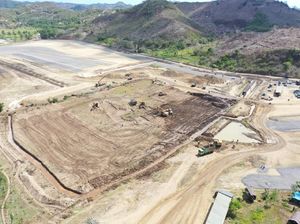 Land Clearing di Lahan Sirkuit Mandalika Kondusif