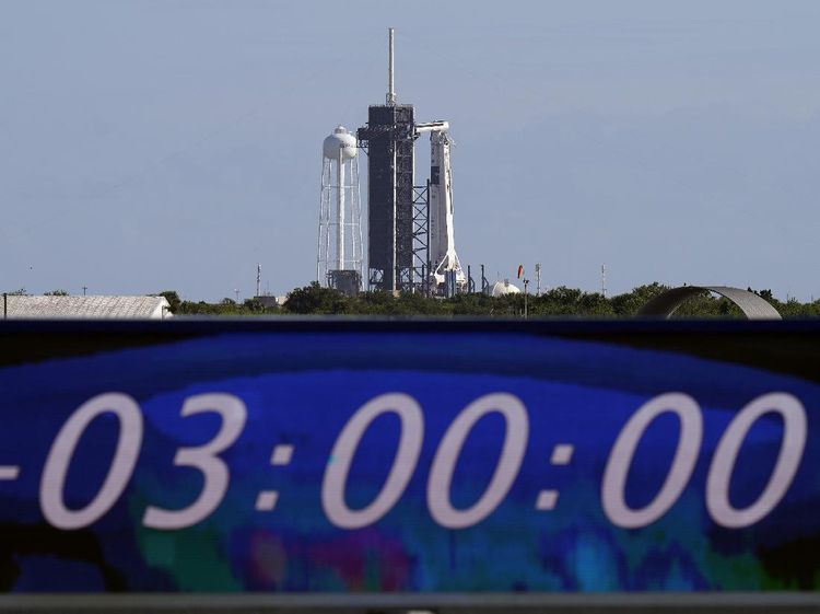 Detik-detik Roket SpaceX Terbangkan 4 Astronaut ke Antariksa