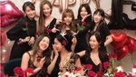 10 Pose Cantik Yoona SNSD Saat Ngopi dan Bikin Kue