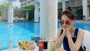 10 Pose Cantik Yoona SNSD Saat Ngopi dan Bikin Kue