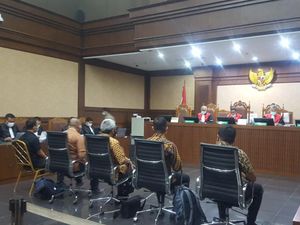 Hakim Pertanyakan Kejujuran Saksi Bilang Paper Bag Brigjen Prasetijo Isi Masker