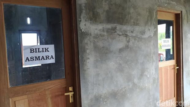 Bilik Asmara di Tempat evakuasi akhir (TEA) Deyangan, Kecamatan Mertoyudan, Kabupaten Magelang, Selasa (17/11/2020).