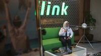 Saat ini, penerbangan domestik Citilink telah kembali beroperasi hampir 90 persen. Namun untuk pilot, jam terbang mereka masih dibatasi hingga paling sedikit antara 20-30 jam terbang per bulan.