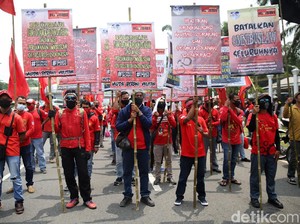 Buruh Bakal Demo DPR Tolak UU Cipta Kerja Pagi Ini