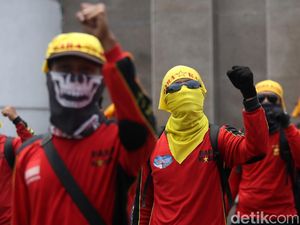Buruh Coba Menawar, Upah Naik Cuma 5% Juga Nggak Apa
