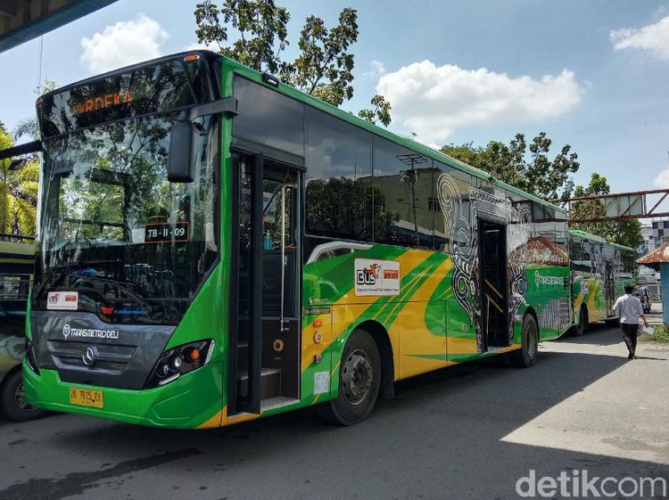 Mantap! Bus Transmetro Deli Mulai Beroperasi di Medan