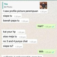 Cewek kalau lagi cemburu mendadak jadi punya kekuatan super. Matanya bisa jadi setajam elang sampai bisa menelaah foto profil yang ngechat sang pacar. Foto: Twitter.com/@txtdarichatwa