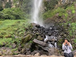 Bertualang ke Air Terjun Tertinggi di Subang Curug Cileat