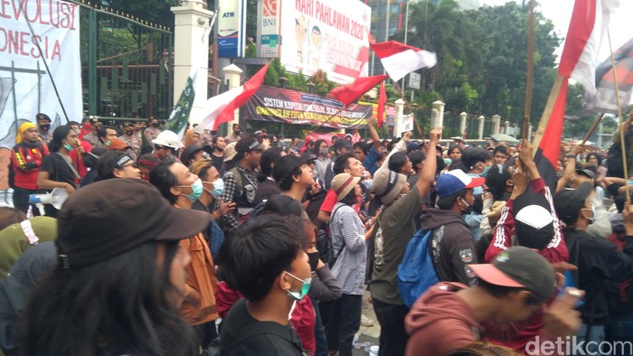 Demo di Kemdikbud, 17 November 2020. (Adhyasta Dirgantara/detikcom)