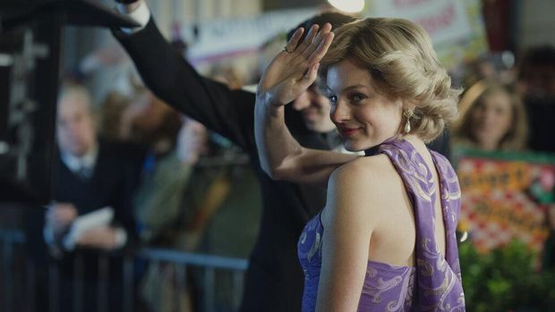 This image released by Netflix shows Emma Corrin in a scene from 