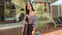 Sarah Gibson selalu memamerkan foto liburannya. (Foto: dok. Instagram @sarahgibson21) 