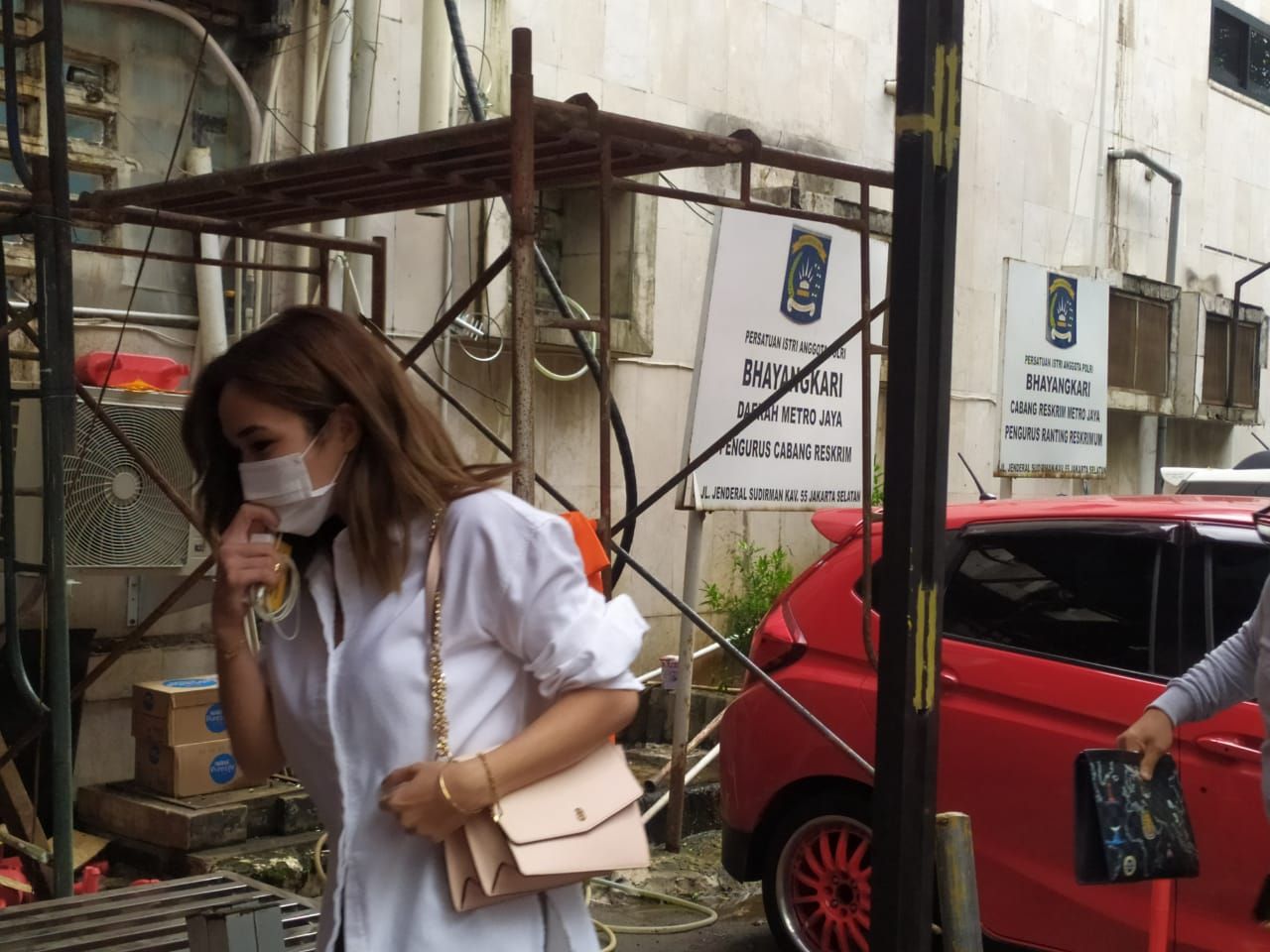 Gisel penuhi panggilan polisi soal video syur