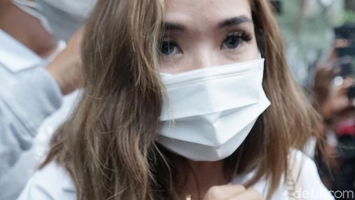 Gisella Anastasia saat ditemui di Polda Metro Jaya.