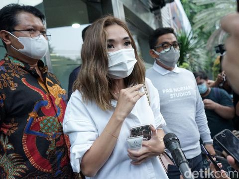 Gisella Anastasia saat ditemui di Polda Metro Jaya.