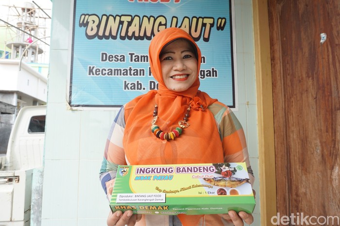 Gurih Banget! Bandeng Ingkung Cabut Duri Khas Istambul Demak
