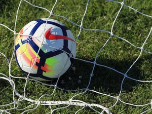 Apes, Cetak Hat-trick Sempurna tapi ke Gawang Sendiri