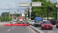 Selama proses pengerjaan, masyarakat masih bisa melalui Underpass Kentungan. Hanya saja untuk kendaraan dari arah barat ke timur untuk sementara akan dialihkan ke jalur lambat.