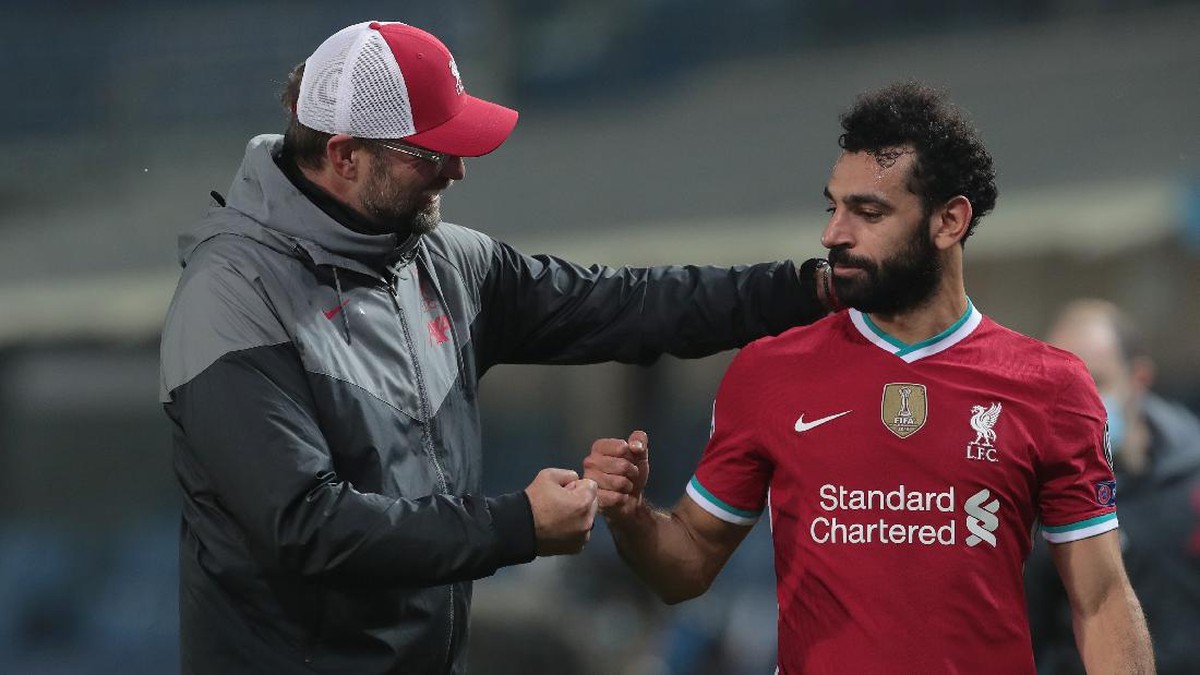 Juergen Klopp tegur Mohamed Salah usai penyerang Liverpool itu terinfeksi COVID-19. (Foto: Getty Images/Emilio Andreoli)
