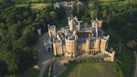 10 Lokasi Syuting The Crown di Inggris yang Menakjubkan