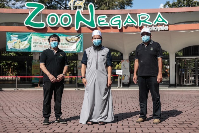 Kisah Ustaz, Pengemis dan Satpam Baik Hati yang Beri Makan Binatang